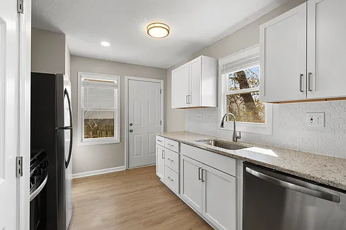 Adams Duplex Apartments Photo 1