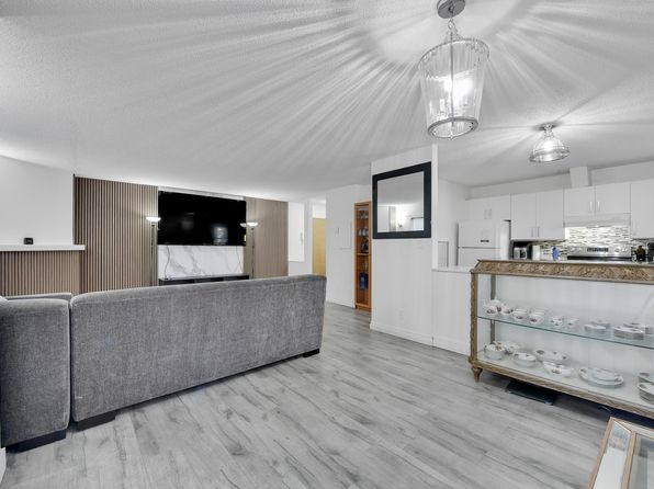 7064 133b St #203, Surrey, BC V3W 8A4