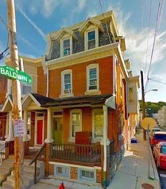 3 bed, 2131 sqft, $2,600 — Photo 1