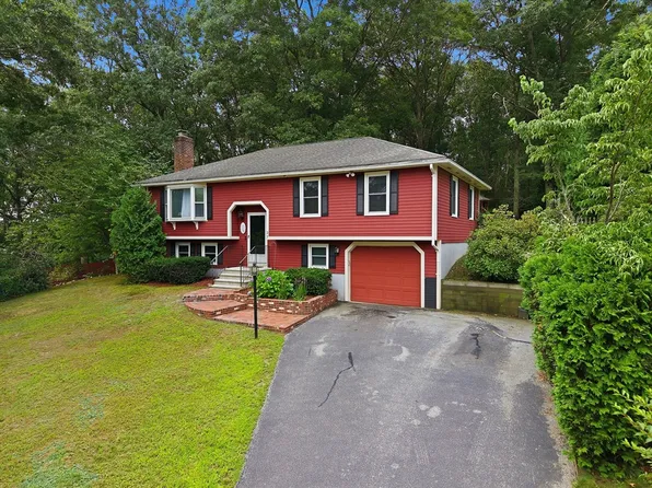 27 Reilly Ave, Blackstone, MA 01504