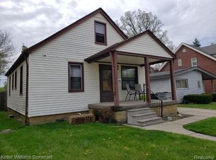 636 E Meyers Ave, Hazel Park, MI 48030
