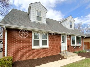 1111 Brookwood St, Bensenville, IL 60106