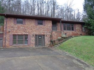 434 Mays Br, Prestonsburg, KY 41653