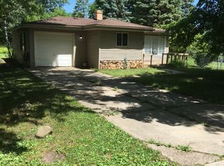 7750 Austere Rd, Waterford, MI 48329