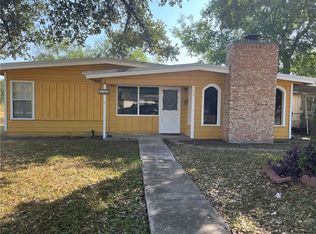 722 E Copano St, Mathis, TX 78368