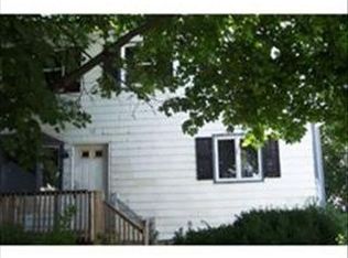 12 Saratoga St, Lawrence, MA 01841