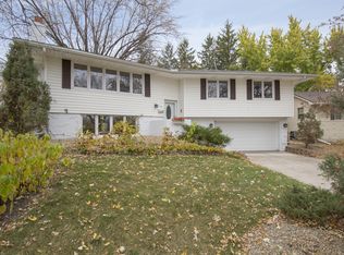 7710 24th St W, Saint Louis Park, MN 55426