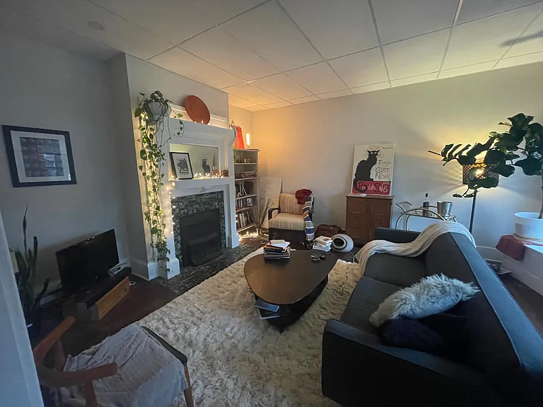 211 W Vine St #1 — Photo 8