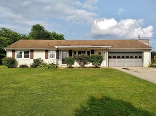 1647 Haar Rd, Spring Grove, PA 17362