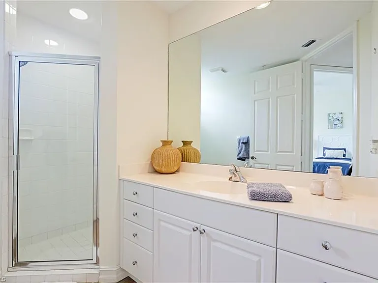 400 Flagship Dr #401 — Photo 15
