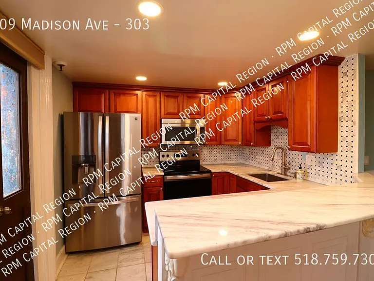 409 Madison Ave #303 — Photo 2