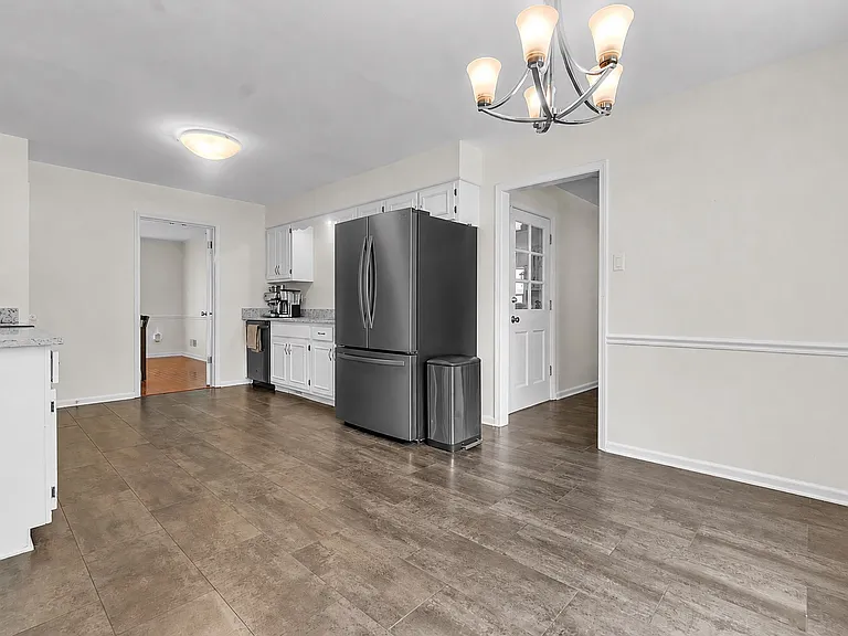519 Princeton Oaks Cv — Photo 24