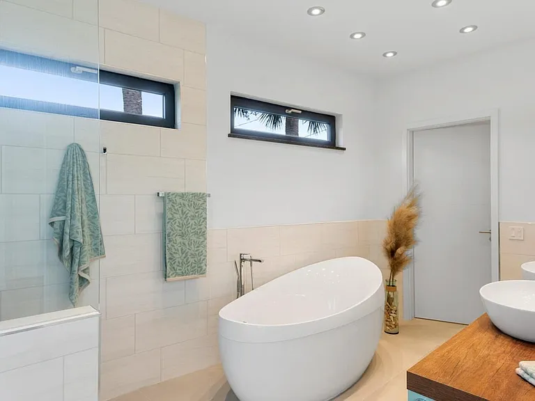 3001 John Anderson Dr — Photo 13