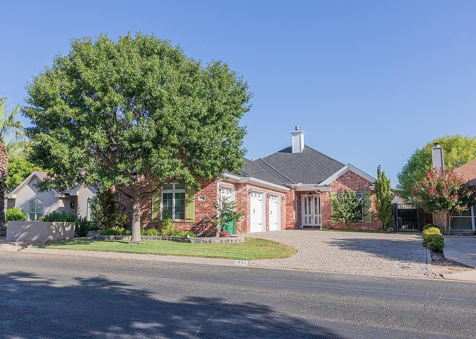 1st image of 1942 Valleyview Blvd