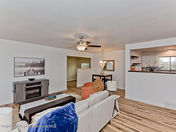 5th image of 2613 Bookcliff Ave