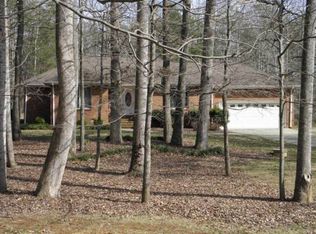 7382 Lees Ridge Rd, Oak Ridge, NC 27310