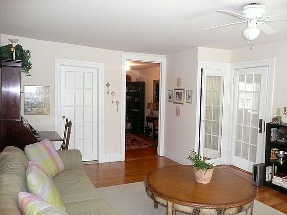 3rd image of 1390 Lexington Ave APT 3