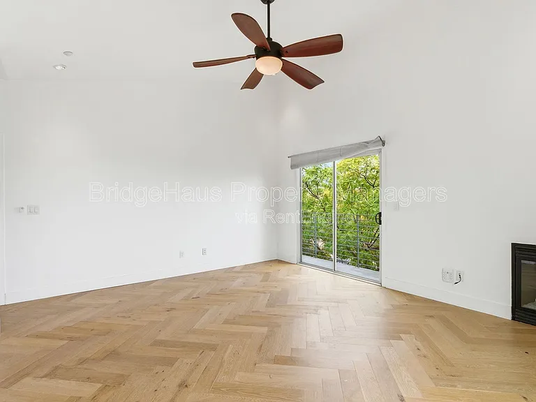 4147 Bachman Pl — Photo 33