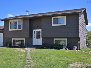 120 S Monkey Rd, Glenrock, WY 82637