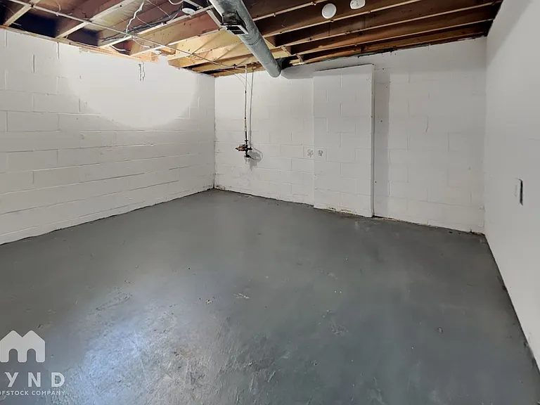 2270 Cardston Dr — Photo 14