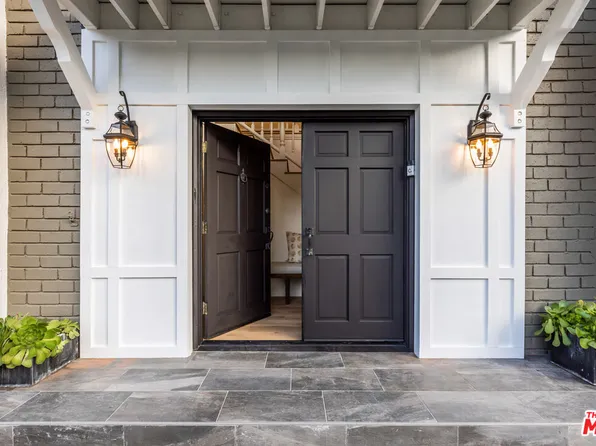 3217 Longridge Ave, Sherman Oaks, CA 91423