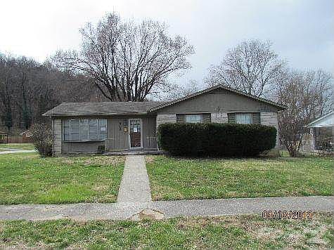1st image of 140 Oaklawn Dr
