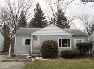 5627 Burns Rd, North Olmsted, OH 44070