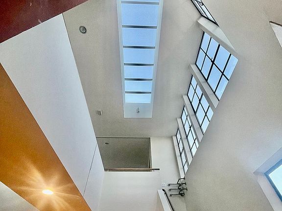 2nd image of 30 Bellair Pl