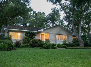 504 Walnut Hill Dr, Brenham, TX 77833