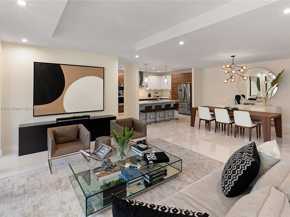 1st image of 718 Valencia Ave #205