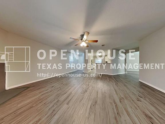 3rd image of 20822 Fox Trot Ct