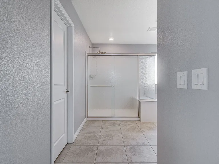 12312 Keyport Ln — Photo 34