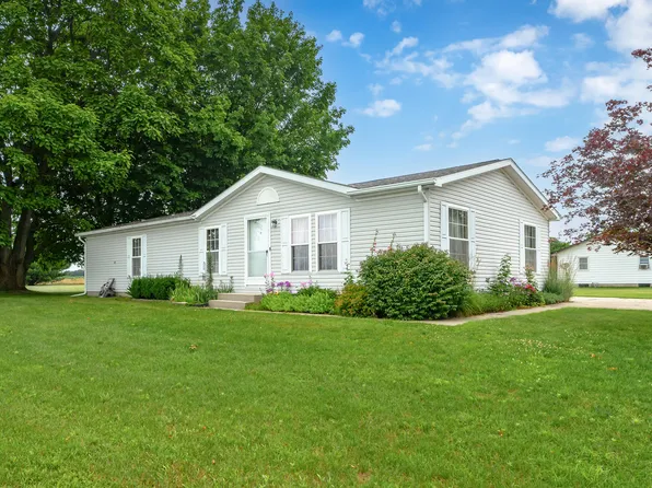 18322 M 40, Gobles, MI 49055