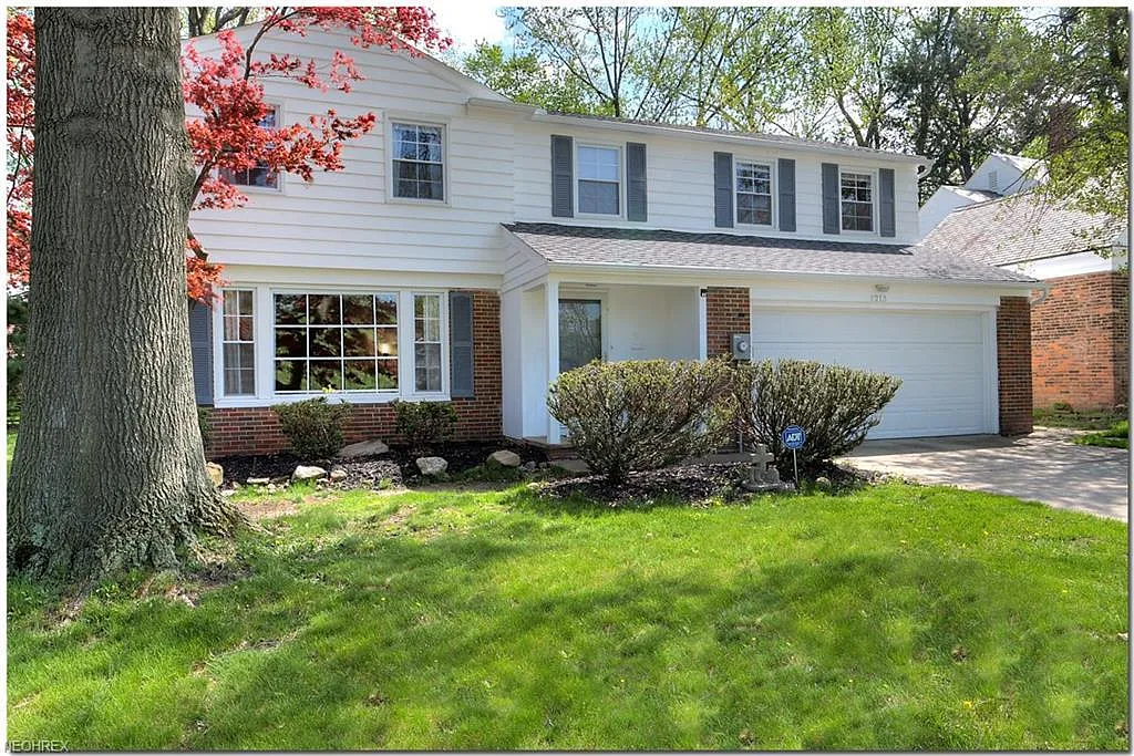 1213 Hereford Rd photo 1