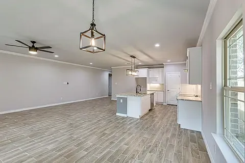 2205 Beaumont St — Photo 8