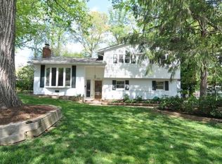 3534 Country Hill Dr, Fairfax, VA 22030