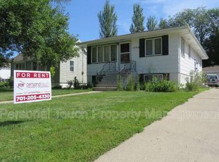 1346 17th St S, Fargo, ND 58103
