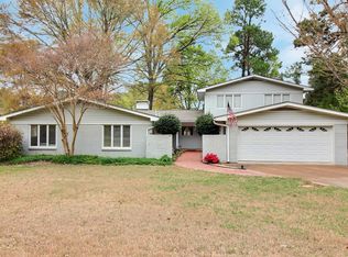 7572 Willey Rd, Germantown, TN 38138