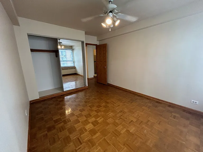 4180 Marine Terrace Apartments — Photo 71