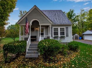 11045 Darling Rd, South Wales, NY 14139