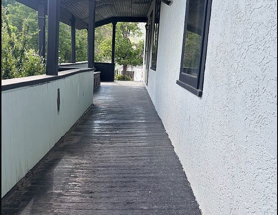 2nd image of 524 E 6th Ave