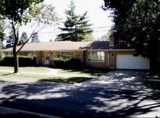 600 S Pine St, Mount Prospect, IL 60056