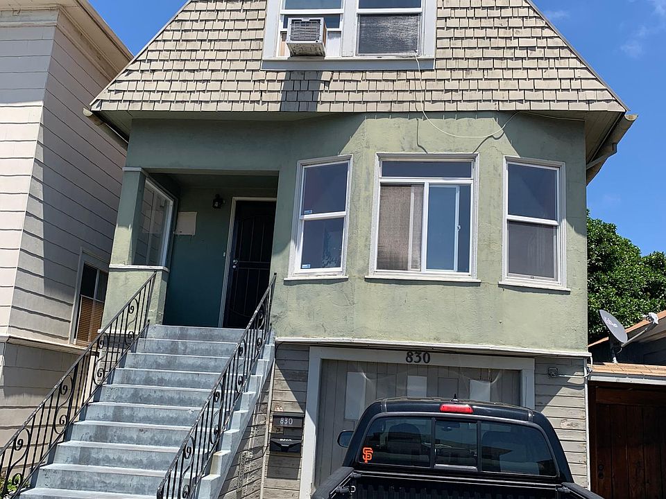 1st image of 830 E 18th St