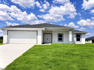 2600 26th St W, Lehigh Acres, FL 33971