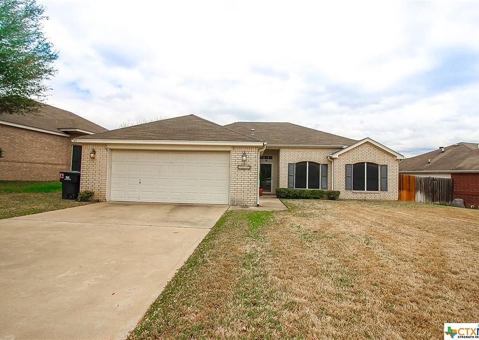 1st image of 2310 Kingsbury Dr