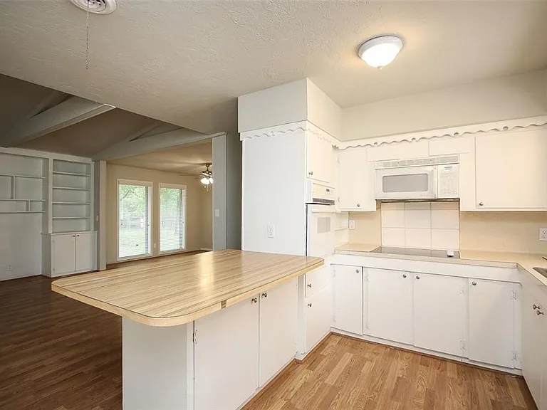 30115 Misty Meadow Dr — Photo 9