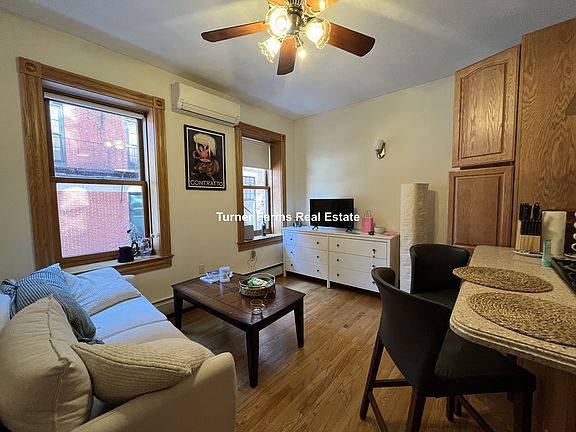 5th image of 97 Myrtle St #2A
