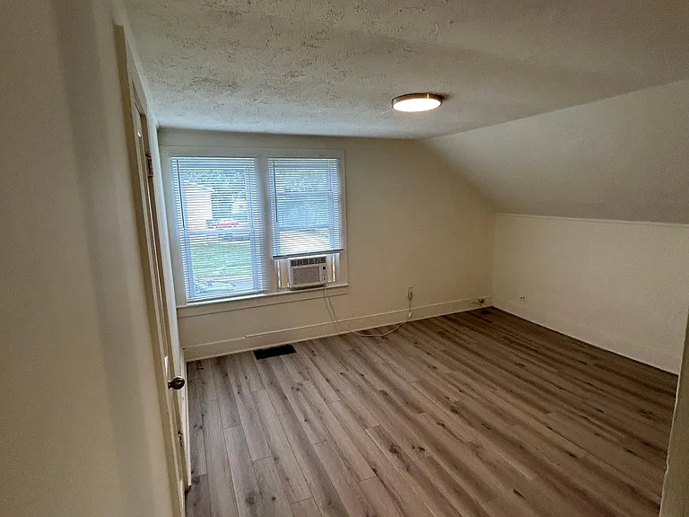 316 Jefferson St #A — Photo 5