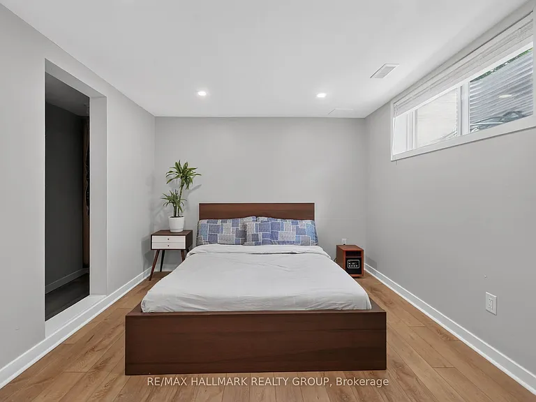 1038 Arnot Rd — Photo 33