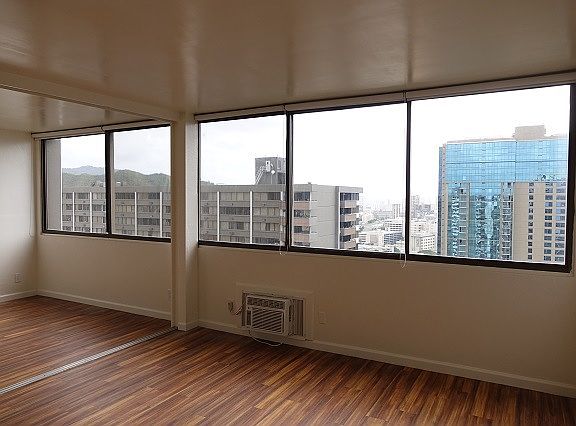 Diamond Head side of Ewa Tower